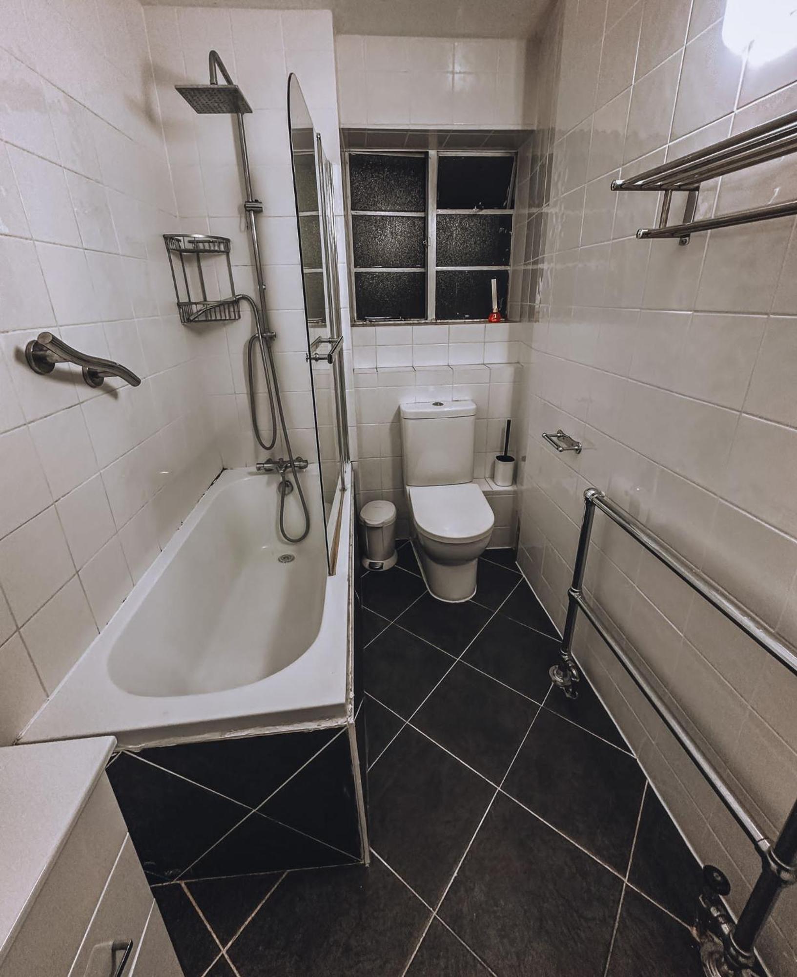 Cosy 2 Bedroom Apartment In Swiss Cottage. Лондон Екстериор снимка